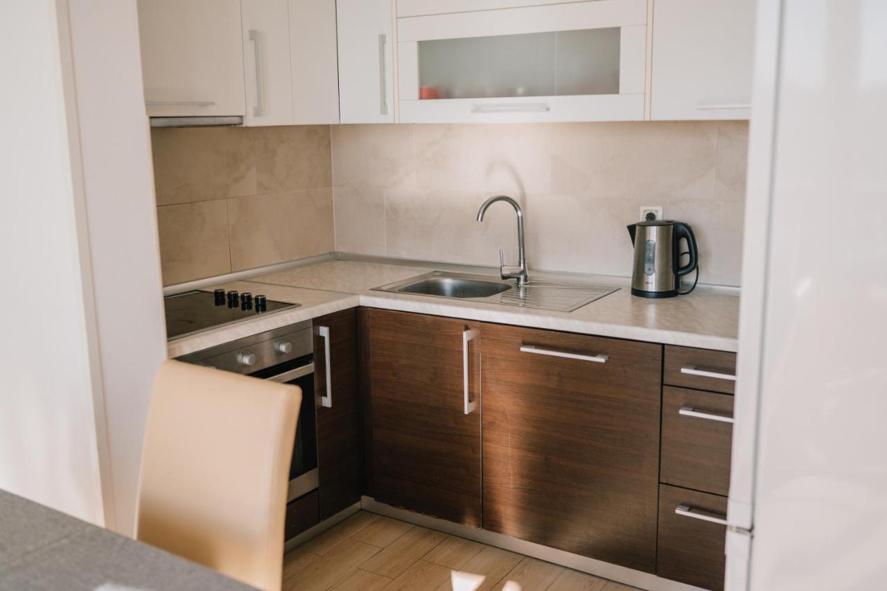 Apartman Petra โตรกีร์ ภายนอก รูปภาพ